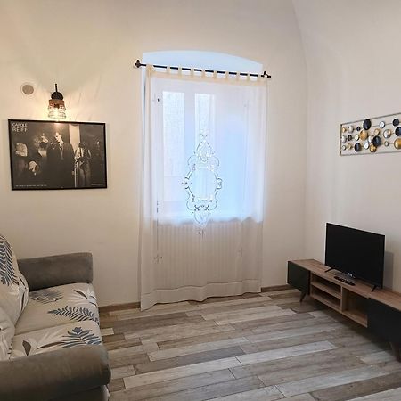 B&B Interno Sg 拉奎拉 外观 照片