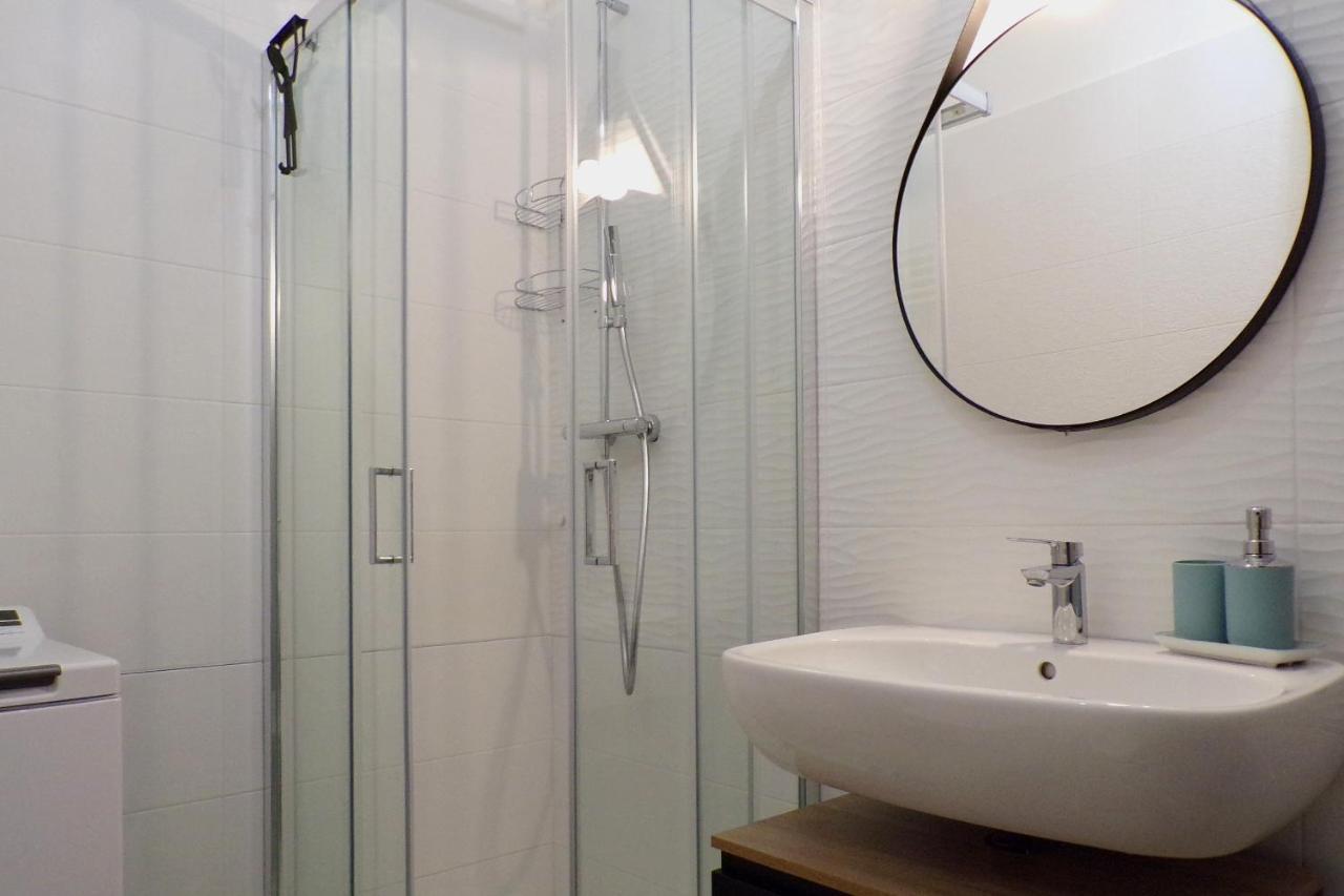 B&B Interno Sg 拉奎拉 外观 照片